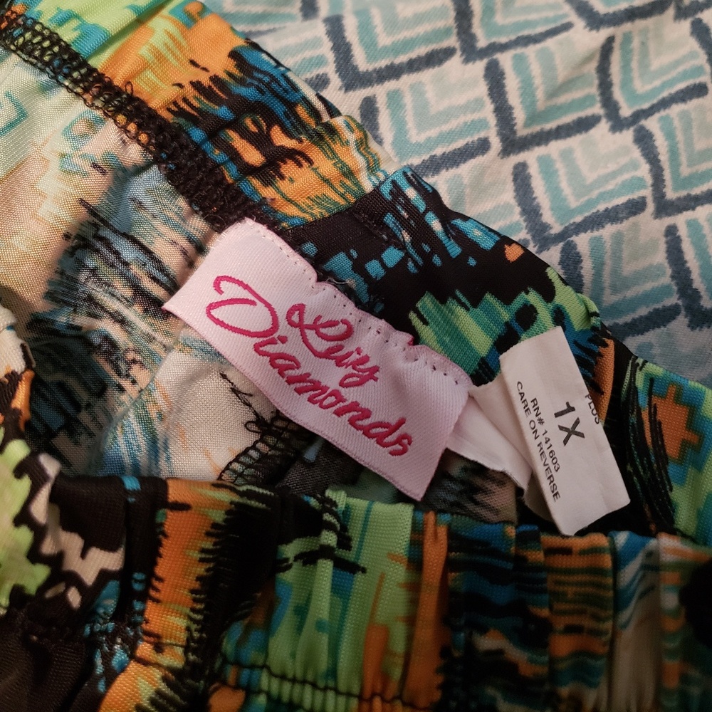Patterned pants - Picture 2 of 2